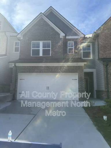 Main picture of 2788 Lou Lou Ln