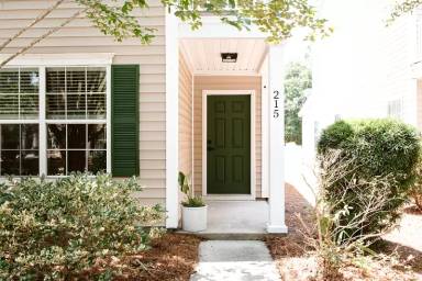 Main picture of 215 Dillard Mill Dr