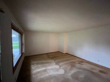 Main picture of 2104 Liberty Ln
