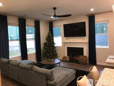 Main picture of 3832 Amalia Pl