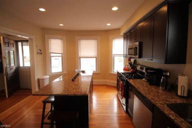 Main picture of 73 Leicester St
