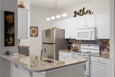 Main picture of 1315 Eastern Pecan Pl