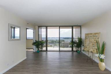 Main picture of The Park at Pearlridge Condos