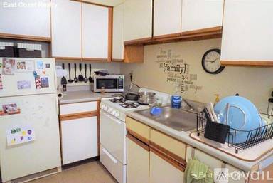 Main picture of 224 Kelton St