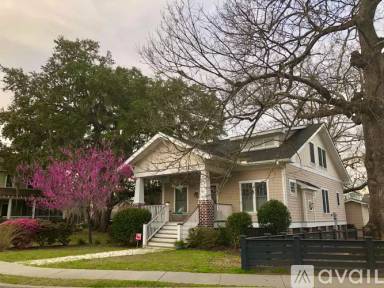 Main picture of 5133 E Liberty Park Cir