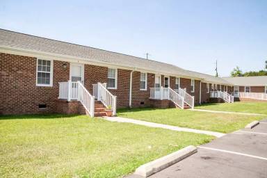 Main picture of Hazel Gardens At Starling Way
