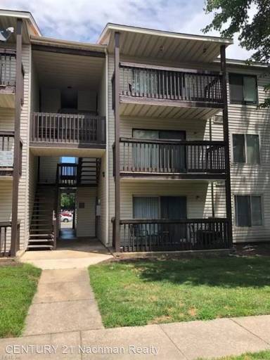 Main picture of 15 Davenport Ct