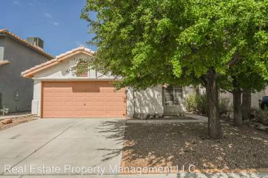 Main picture of 6933 Wineberry Dr