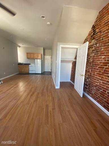 Main picture of 3133 Frankford Ave