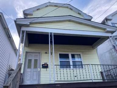 Main picture of 316 Onyx St