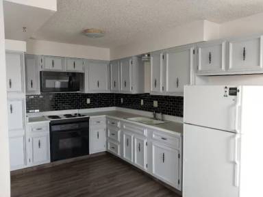 Main picture of 760 E Springmont Dr