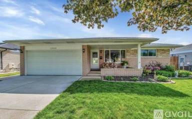 Main picture of 33230 Mina Dr