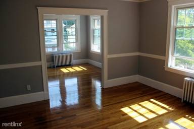 Main picture of 137 Sharon St