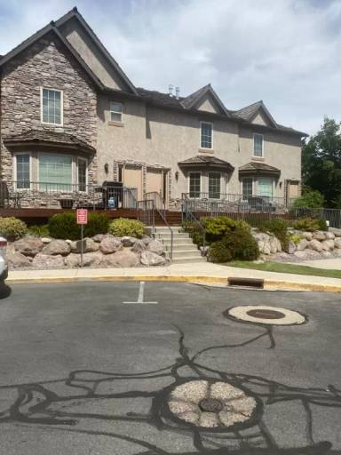 Main picture of 1361 E Mossy Springs Ln