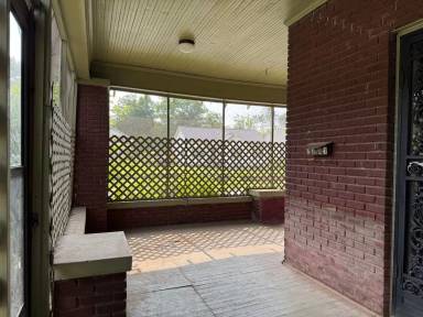 Main picture of 2301 W 17th St