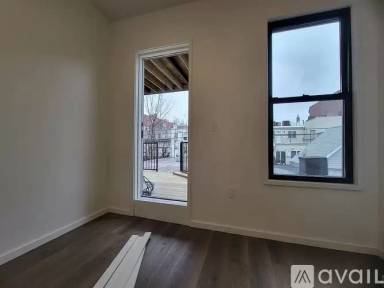 Main picture of 794 McDonald Ave