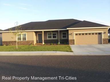 Main picture of 681 Tanglewood Dr