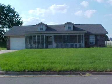 Main picture of 4 Janelle Ln