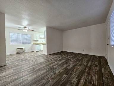 Main picture of 193 W Park Ave