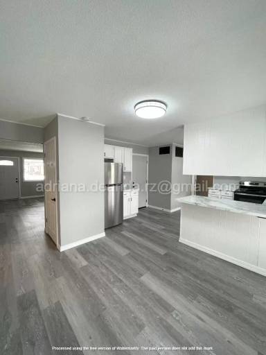 Main picture of 2600 W 6th St