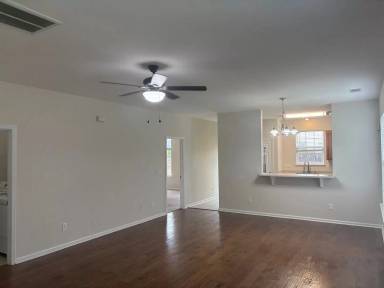 Main picture of 7648 Eagle Lake Rd