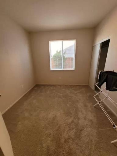 Main picture of 237 Cloverbrook Cir