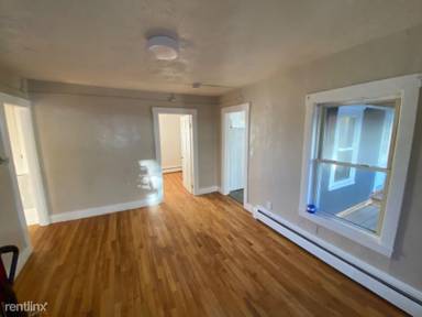 Main picture of 22 Newbury St