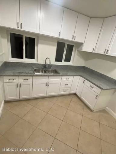 Main picture of 424 N Soto St