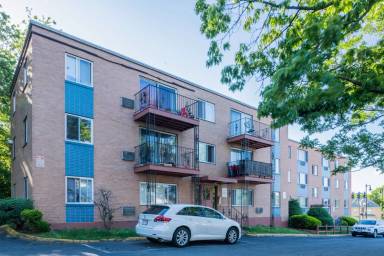 Main picture of 731 River St