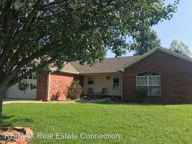 Main picture of 24 Stonewood Dr