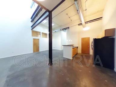 Main picture of T & E Apartments