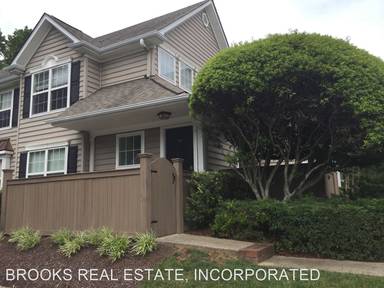 Main picture of 1002 Settlement Dr