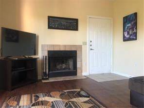 Main picture of Stoneleigh Condominiums