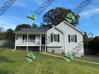 Main picture of 10 Bradford Dr SW
