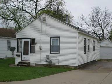 Main picture of 645 Wyoming St