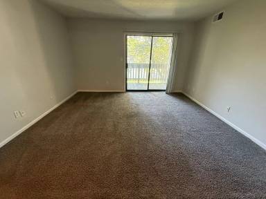 Main picture of 360 S Rosenberger Ave