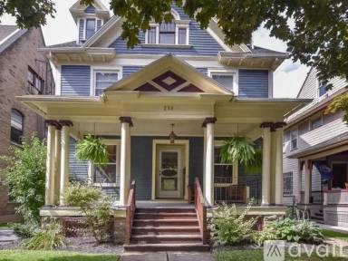 Main picture of 265 Rosedale St