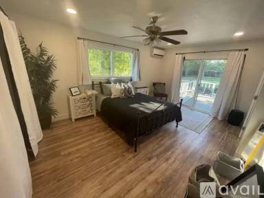 Main picture of 1258 Mistletoe Ln