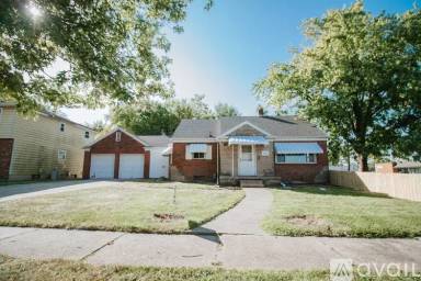 Main picture of 3471 Jeannette Ave