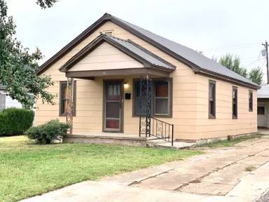 Main picture of 1116 S Miles Ave