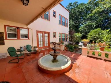 Main picture of 442 8th St