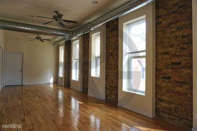 Main picture of 2047 N Hoyne Ave