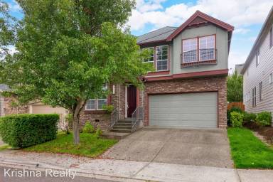Main picture of 4614 NW Oxbridge Dr
