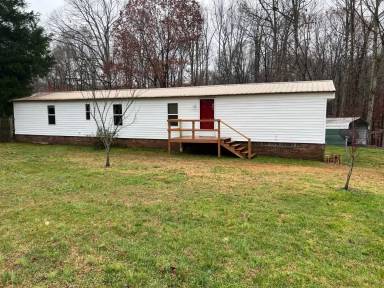 Main picture of 136 Sutton Ct