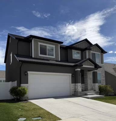 Main picture of 132 N Foxmoor Way