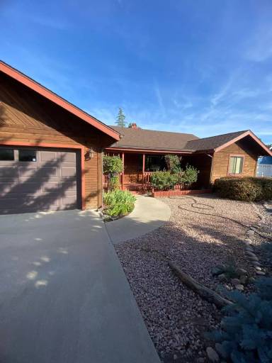 Main picture of 1635 Cedarwood Dr