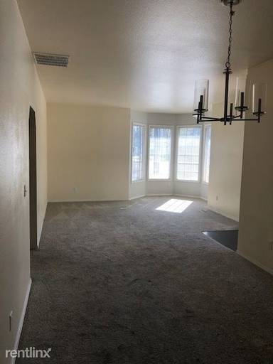 Main picture of 477 S Curtis Rd