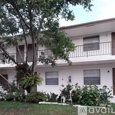 Main picture of 6551 SW 46th St