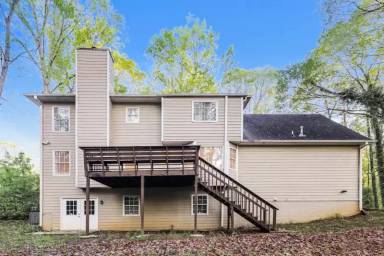 Main picture of 157 Hayes Cir