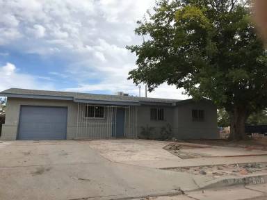Main picture of 2600 19th St NW